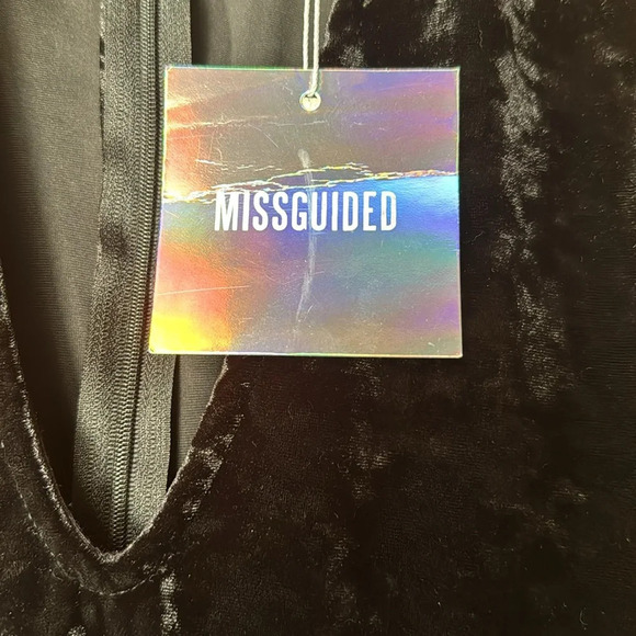 MISSGUIDED Crushed Velvet Choker Detail Bodycon Dress Black. M - Picture 5 of 11